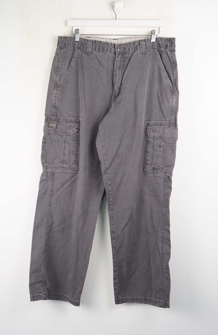 VINTAGE WRANGLER CARGO PANTS W36