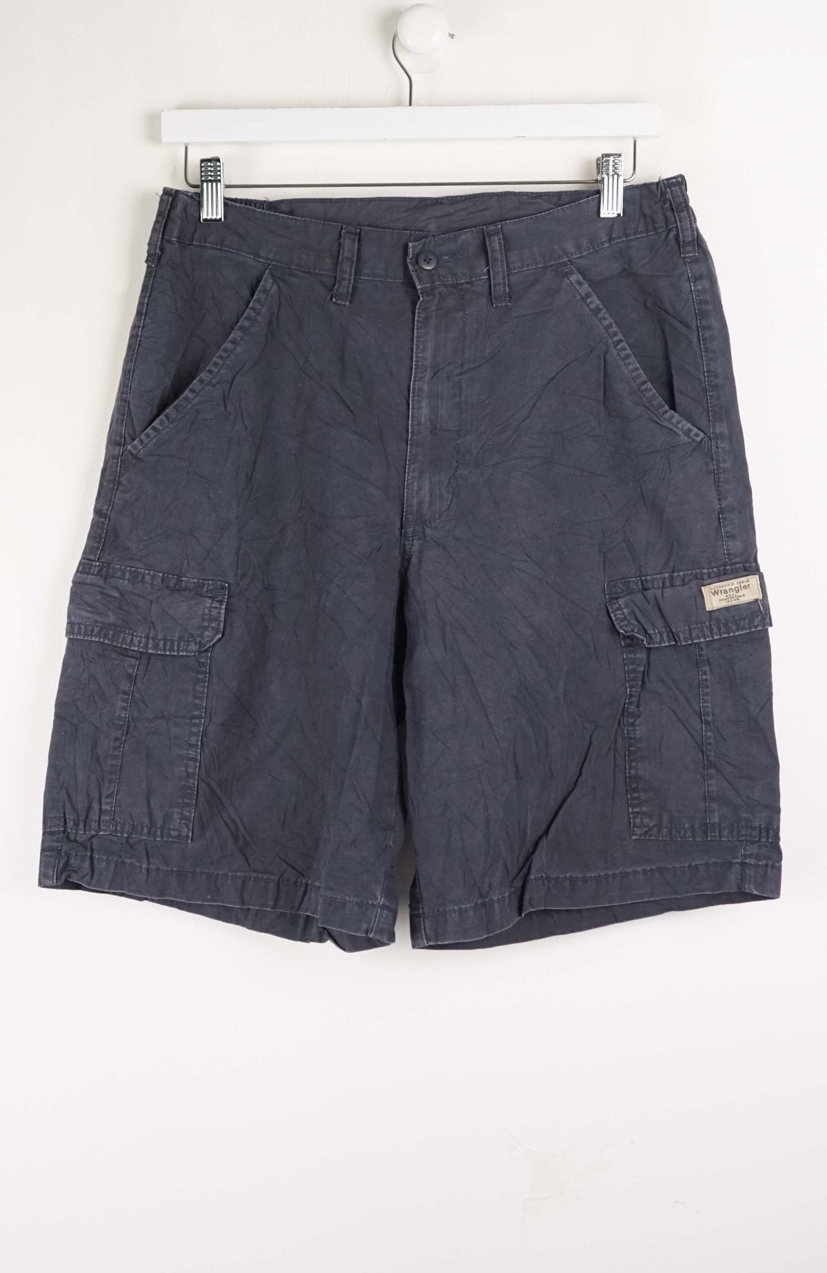VINTAGE WRANGLER CARGO SHORTS W30