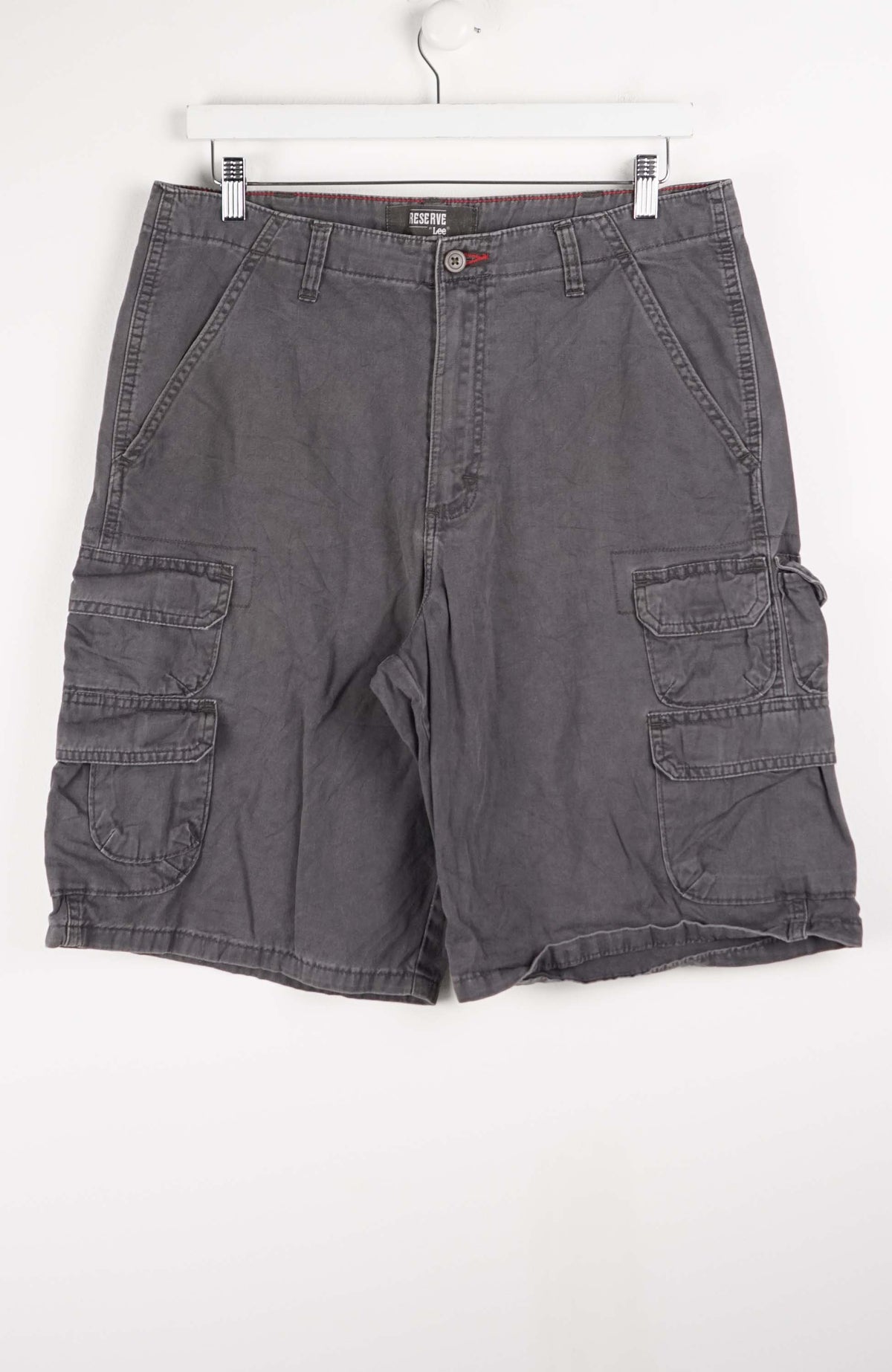 VINTAGE WRANGLER CARGO SHORTS W30