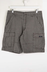 VINTAGE WRANGLER CARGO SHORTS W32