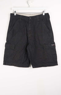 VINTAGE WRANGLER CARGO SHORTS W32