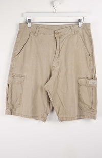 VINTAGE WRANGLER CARGO SHORTS W34