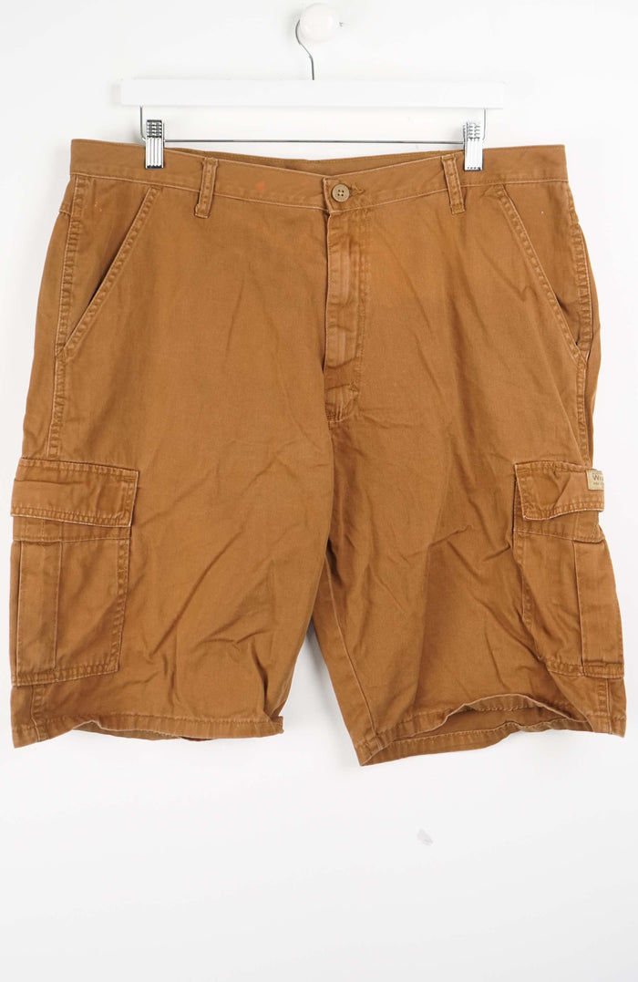 VINTAGE WRANGLER CARGO SHORTS W38
