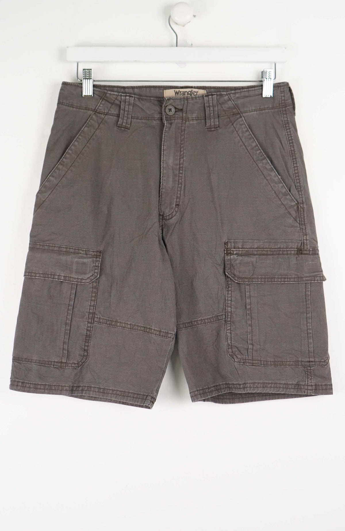 VINTAGE WRANGLER CARGO SHORTS W29