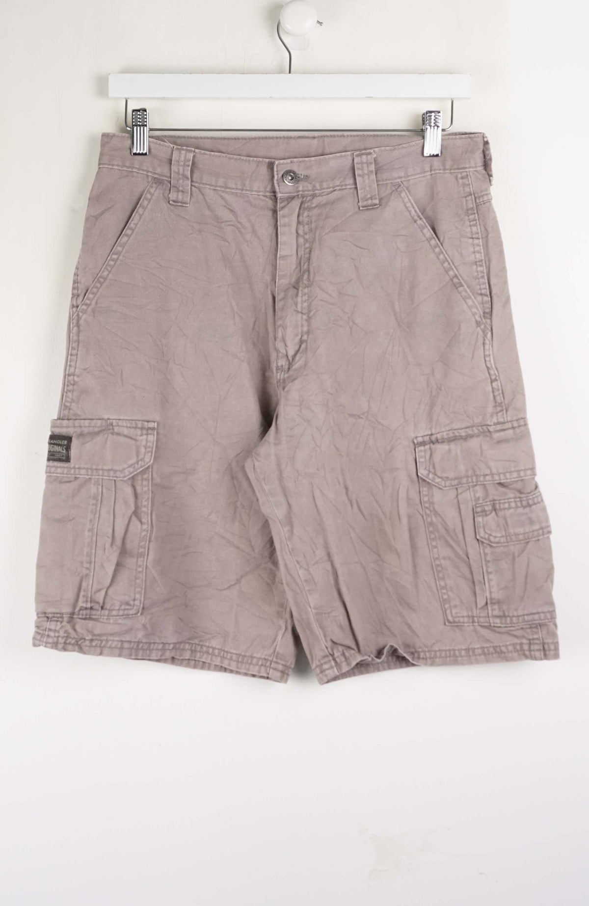 VINTAGE WRANGLER CARGO SHORTS W30