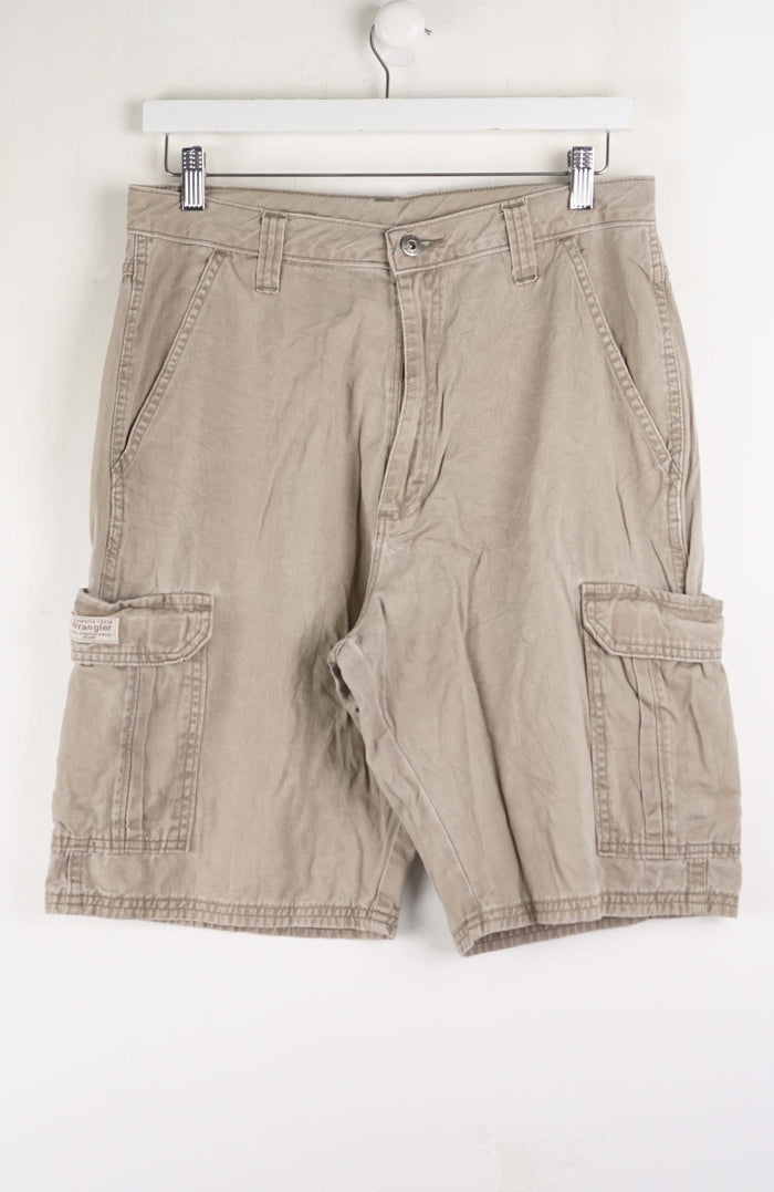 VINTAGE WRANGLER CARGO SHORTS W32