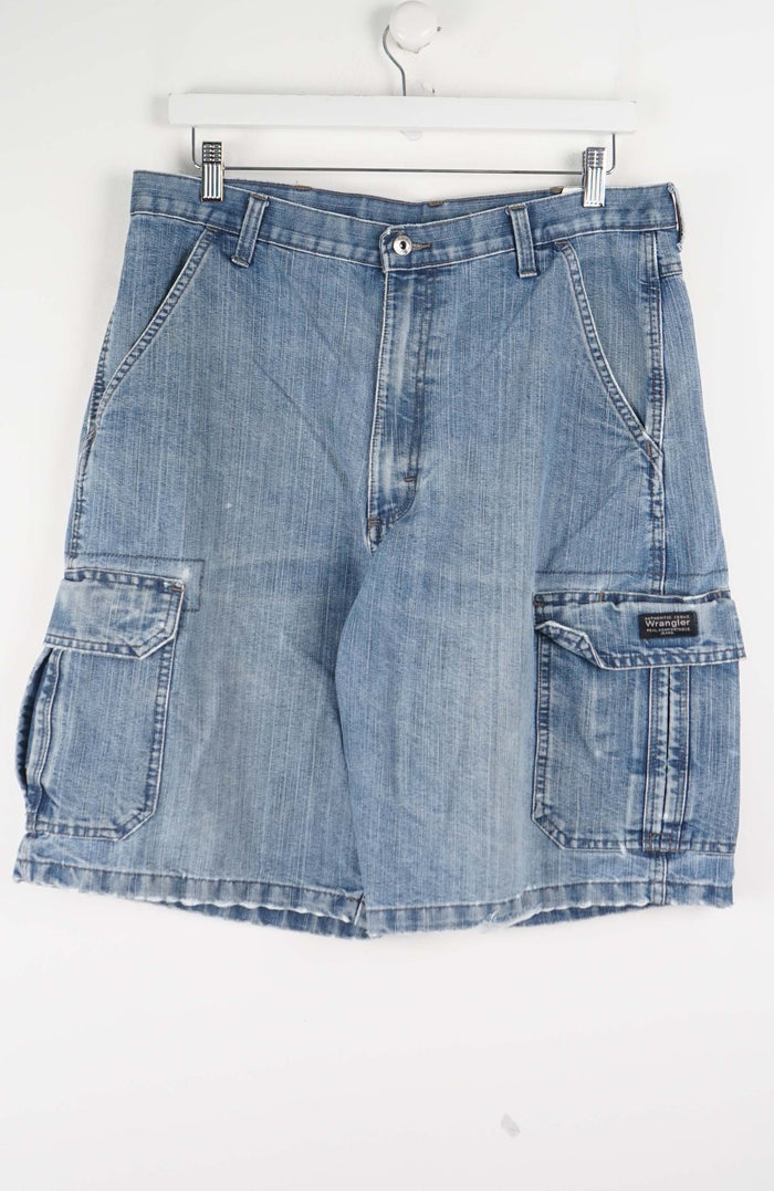 VINTAGE WRANGLER CARGO SHORTS W34