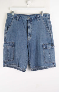 VINTAGE WRANGLER CARGO SHORTS W34
