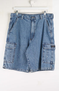 VINTAGE WRANGLER CARGO SHORTS W36