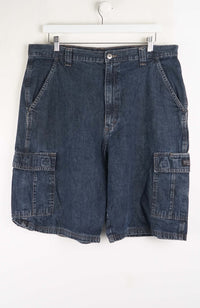VINTAGE WRANGLER CARGO SHORTS W38