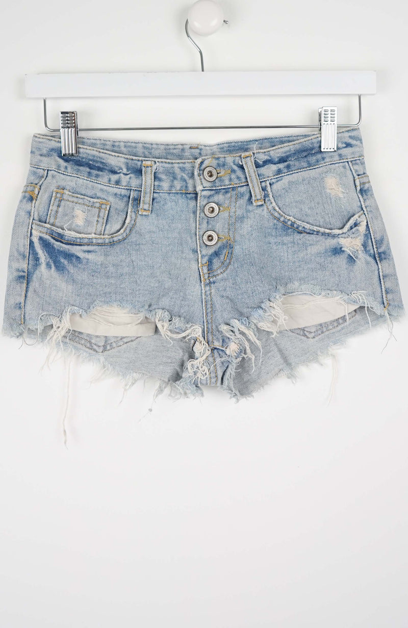 VINTAGE Y2K DENIM SHORTS W26