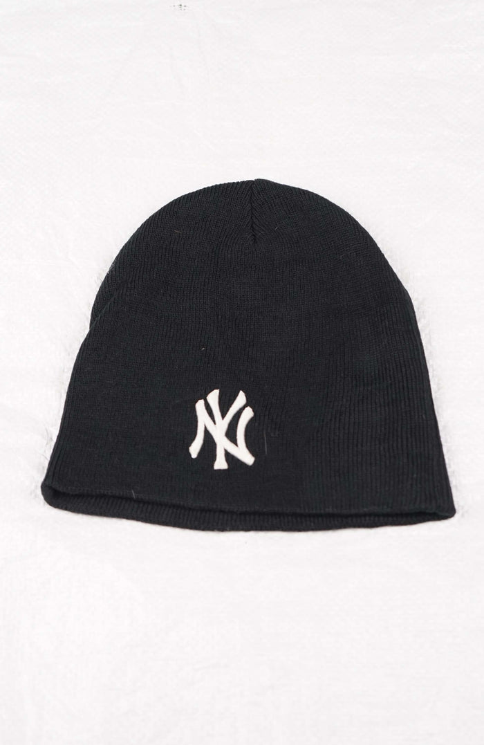 VINTAGE NEW YORK YANKEES BEANIE