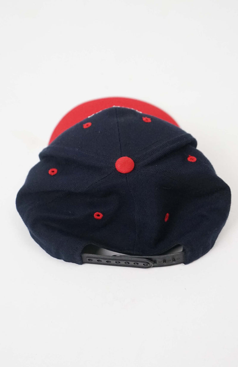 VINTAGE CHICAGO BULLS HAT