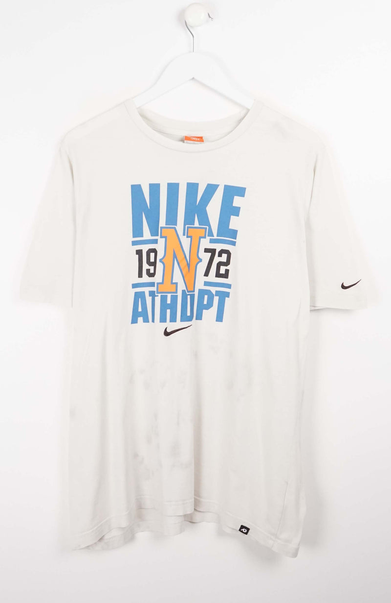 VINTAGE NIKE T-SHIRT (L)