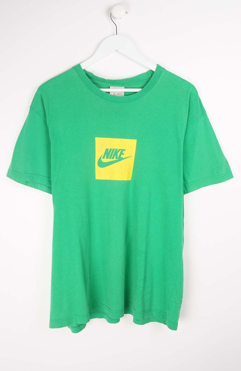 VINTAGE NIKE T-SHIRT (L)